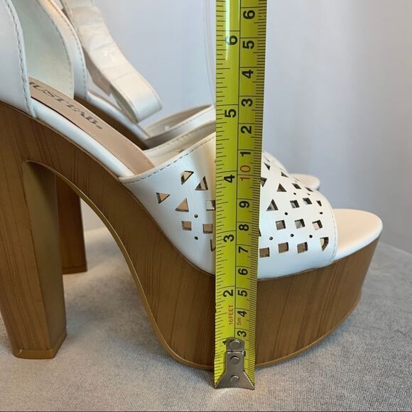 JUSTFAB Higher Now White Laser Cutout platform sandals Sz 7 NWOB - Picture 10 of 12
